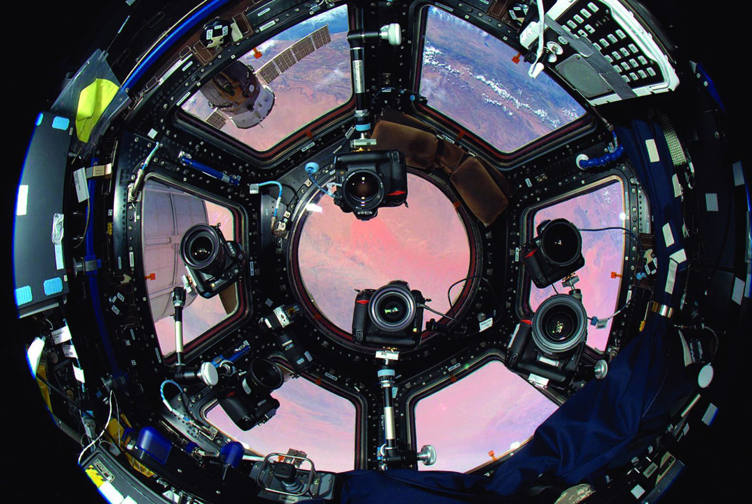 NIKON Z 9 vai para o espaço: astronautas da estação espacial recebem a principal câmera sem espelho full-frame da Nikon Nikon/NASA posts