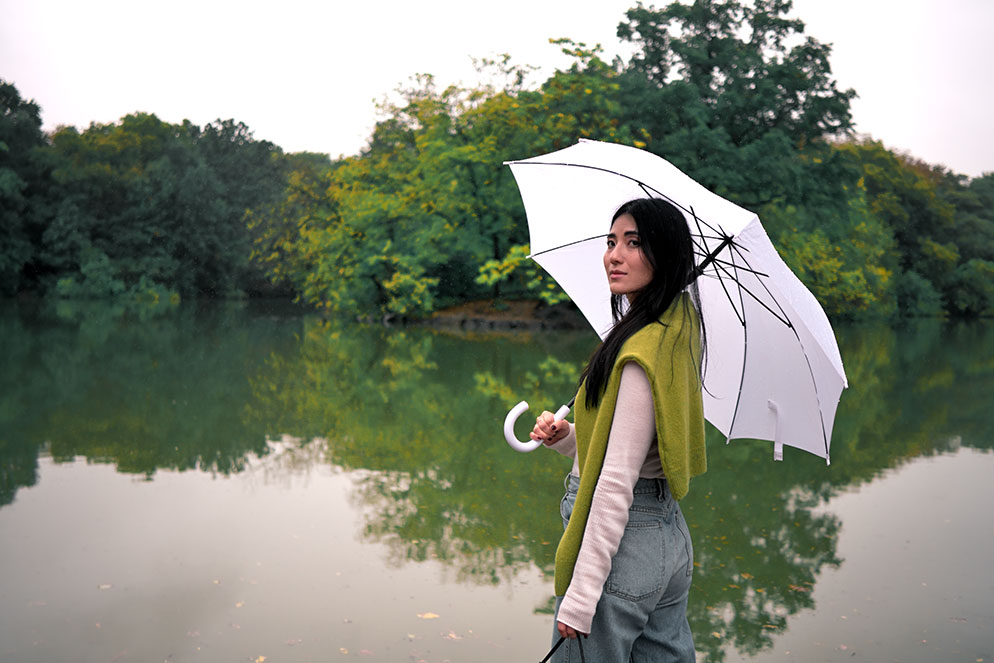 � Brittany Eliza Kunkel. C�mara mirrorless Nikon Z50II. Moody Greens Cloud Picture Control