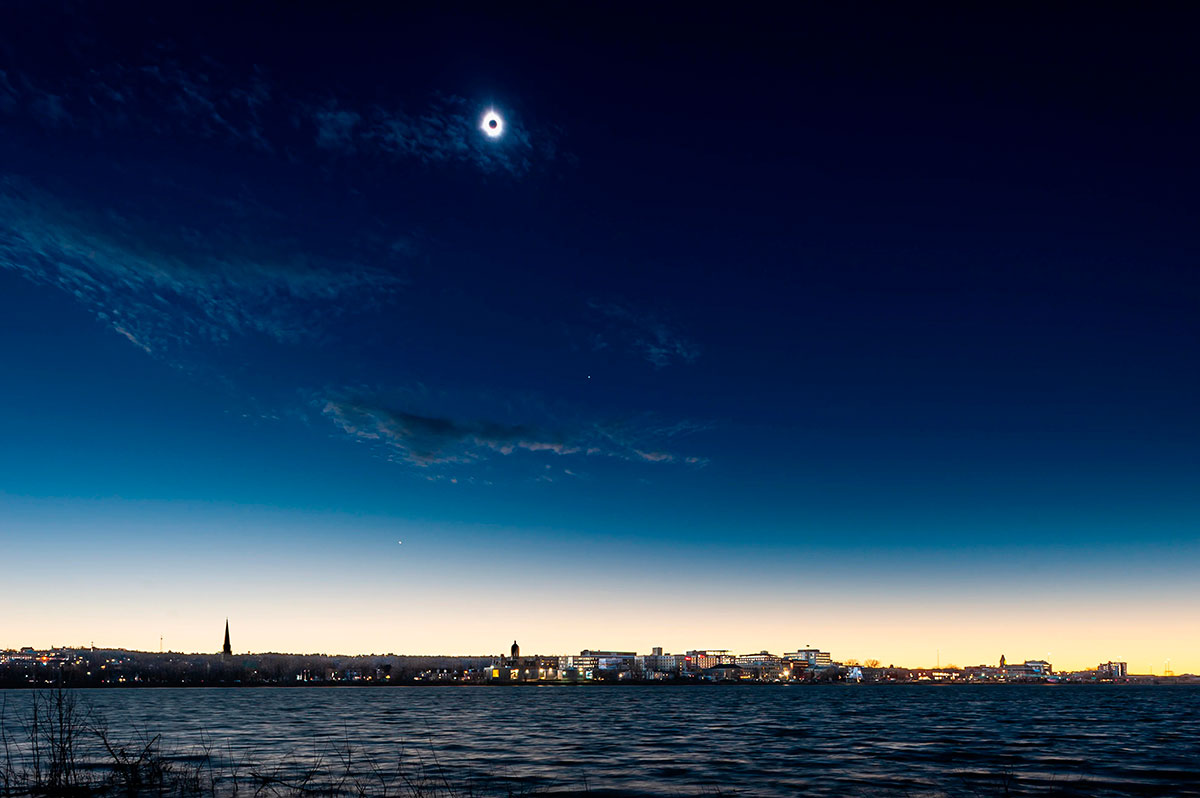 NIKON D700 | 24-70mm f/2.8 | 0.5 sec | f/8.0 | 24mm | ISO 200 | �Angel Fux