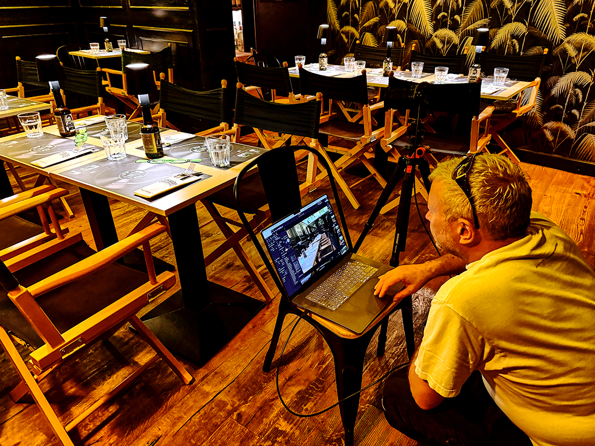 Pode integr�-lo facilmente em programas como o Capture One, o que confere um toque profissional �s fotografias de interiores e de produtos. �Dom Salmon